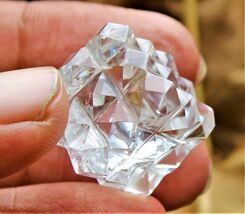 A Genuine Carved Clear Quartz Crystal Reiki Stone Metaphysical 20mm M...... - $24.70