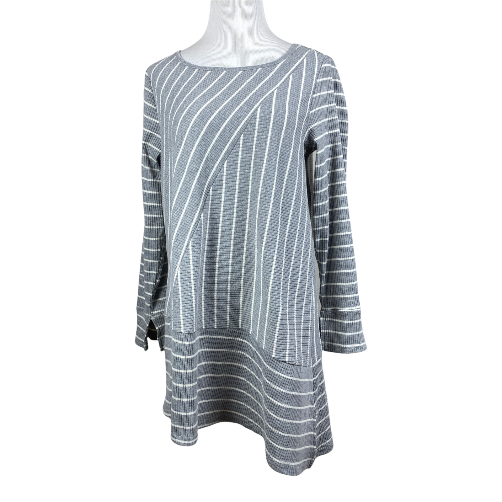 Primary image for Weekend Suzanne Betro Tunic Top M Gray Striped Asymmetrical Long Sleeve Ribbed