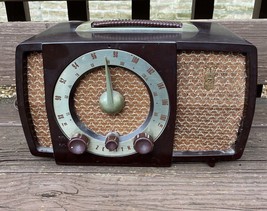 Vintage “Mid Century Modern” Zenith AM/FM Tube Radio Art Deco Brown Gold - £123.90 GBP