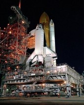 Space Shuttle Columbia rolls out to launch pad 39B for STS-28 Photo Print - £6.96 GBP