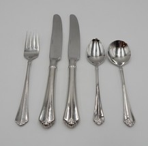 Oneida Stainless Juilliard Round Spoon Teaspoon Fork Knives Lot of 5 - £23.69 GBP