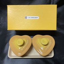 Le Creuset Petite Ramekin D&#39;Amour Set of 2 Heart shaped Cocotte yellow with Tray - £19.60 GBP