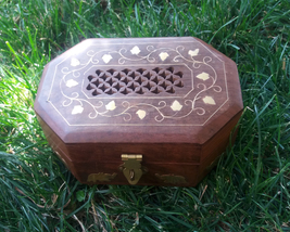 Handcrafted Octagon Wooden Box - £33.02 GBP