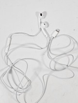 Apple Earbud Headphones - Wired ( connector ) - White - Original - $255.36 MXN
