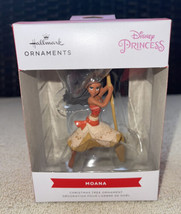 DISNEY Hallmark MOANA with Her Oar/Paddle Christmas Tree Ornament 4” New... - £17.37 GBP