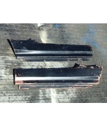 1967 Plymouth Barracuda Coupe Inside Rear Side Glass Metal Trim OEM  - €195,37 EUR