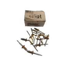 ( 15 ) OEM FREIGHTLINER  23-11857-007 Body Structural Rivet 1/4 X 0.700  - $380.56 MXN