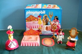 Vintage Playmobil #4253 Royal Bedroom Complete with Box/NR MINT! (B) - $60.00