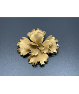 Vintage Signed GIOVANNI Gold Tone Flower Brooch/Pin - $19.19 CAD