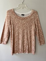 Talbots Sz M Pullover Knit Blouse Sweater Top Beige Floral Stretch Crew ... - $385.28 MXN