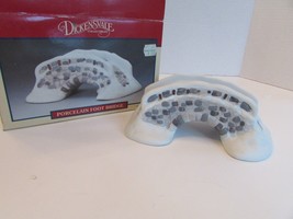 Lemax 13024 Snow Covered Foot Bridge Stone 1991 Dickensvale Village Accessory 7" - $9.25