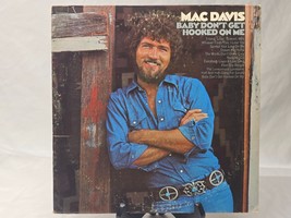 Mac Davis Album Vinyl 1972 Columbia Records Baby Don&#39;t Get Hooked On Me ... - $157.09 MXN