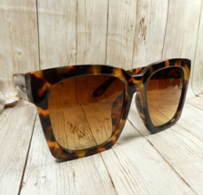 JuicyOrange Tortoise Brown Gradient Oversized Sunglasses - SPS7151 55-21-150 - £5.94 GBP