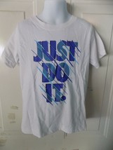 Nike Just Do It White Short Sleeve Shirt Size 7 Boy&#39;s EUC - £11.48 GBP