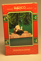 Enesco: Decked Out For Christmas - 176796 - Treasury of Christmas Ornament - £20.24 GBP