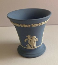 Wedgwood Blue Cherubs Angels Mini Vase - £20.33 GBP