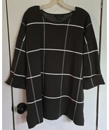 Womens Plus 1X Tahari Green with White Square Pattern Sweater - $345.15 MXN