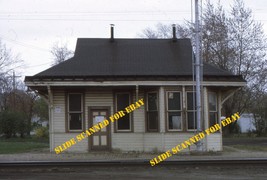 Bowling Green Wood Co. OH CH&amp;D B&amp;O Railroad Depot Slide 1971 RR - $292.66 MXN