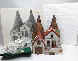 Dept 56 Bishops Oast House 5567-0 Dickens Village Series Heritage Village - $26.60