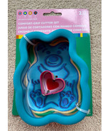 Wilton Comfort Grip Teddy Bear Cookie Cutter Large 5” &amp; Small Heart 2 fo... - £7.90 GBP