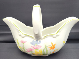 Vintage Seymour Mann DAY LILY Fine China Floral Basket 5&quot;tall White/Pastels 1974 - £23.14 GBP