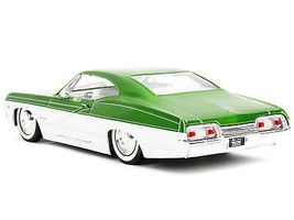 1967 Chevrolet Impala SS Green Metallic White w White Interior Bigtime Muscle Se - $37.04