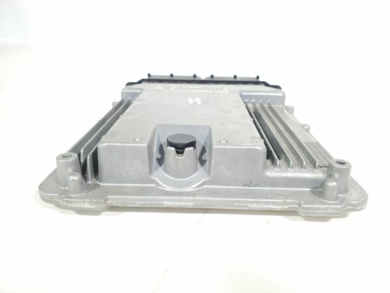 2017 Maserati Levante OEM 3.0L Turbo V6 670031346 Engine Control Module Item image 7
