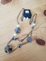 1133 GRAY W/ WHITE BEADS NECKLACE SET (new) - £6.74 GBP