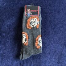 CHUCKY Halloween Crew Socks 1 Pair Adult Shoe Size 6-12 NWT - $180.19 MXN