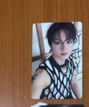Tarjeta fotográfica oficial SEVENTEEN JUN &#39;HAPPY BURSTDAY&#39; Kpop auténtic... - $57.56 MXN+