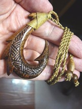 MA-07-D Maori Style Fish Hook Koa Wood Detailed Carved Pendant Jewelry Necklace - £20.09 GBP