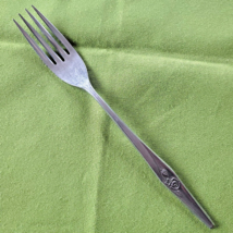 Creative Manor Stainless Dinner Fork Spritely Rose and Leaf Japan 7 3/4&quot; - £4.75 GBP
