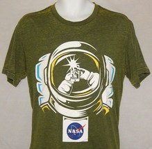 NASA Astronaut Selfie T-shirt Men&#39;s Size Medium Large XL Green Space Cel... - £13.17 GBP