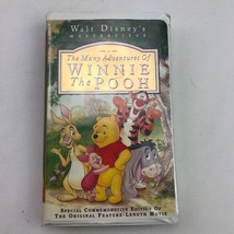 VHS Disney The Many Adventures Of Winnie The Pooh Clamshell Movie - £15.92 GBP