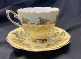 Royal Standard Footed Cup &amp; Saucer Damask Yellow Gold #2557 - £15.87 GBP