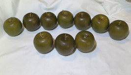 VTG Lot of 10 Dark Green Artificial Fake Realistic Apples Fruit Decor 3”x 2.5” - £15.84 GBP