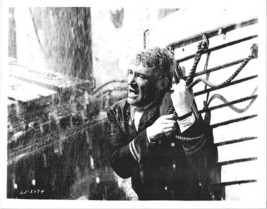 Peter O&#39;Toole holds onto rope on deck 1965 Lord Jim original 8x10 photo - £20.04 GBP
