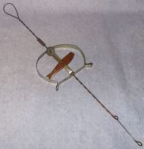 Vintage Twisted Wire Spinning Tin Fish and Bowl Toy - £15.99 GBP