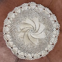 Vintage Handmade Doily Beige Pinwheel Round Crochet 14 Inch - £12.90 GBP