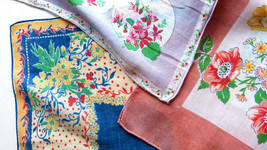 Vintage 1940s Handkerchiefs Set of (3) Three Shabby Chic Cottage Flower Garden H - £9.36 GBP