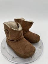 Toddler UGG Classic Boots Chestnut Size  04/05 US Sheepskin Lined Suede Soft - £18.99 GBP