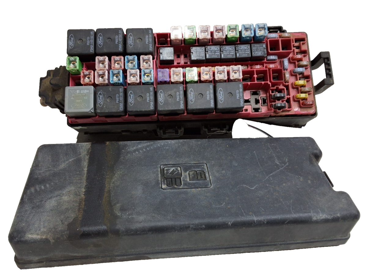 08 09 10 Ford F-250 F350 6.4 L diesel engine fuse box assembly OEM - $89.09