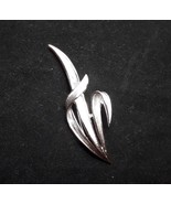 CROWN TRIFARI Art Deco Silver Tone Metallic 3&quot; Brooch Pin EUC - $8.90