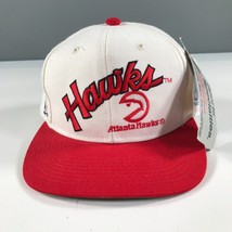 Vintage Atlanta Hawks Fitted Hat Size 6 5/8 White Red Logo Wool Blend Flat Brim - £22.12 GBP
