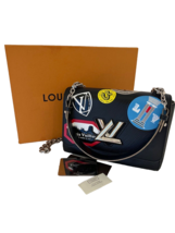 Authenticity Guarantee

Louis Vuitton Black World Tour Epi Twist MM Leather C... - £1,350.82 GBP