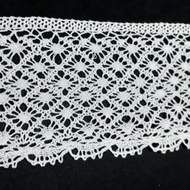 Lace Trimming IN Cotton 3 11/16in SWEET TRIMS 806 Scalloped Edge - $4.11