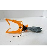 HASBRO JURASSIC PARK LOST WORLD EDDIE CARR&#39;S CAPTURE CLAW LAUNCHER  - $128.97 MXN