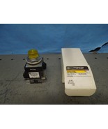 GE CR104PLT88E Yellow Indicating Light HD Oiltight 24V Push to Test New ... - $2,794.79 MXN
