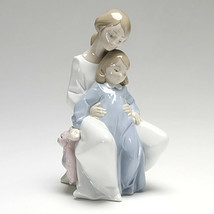 Nao by Lladro 02001429 A Moment With Mommy  - £105.91 GBP