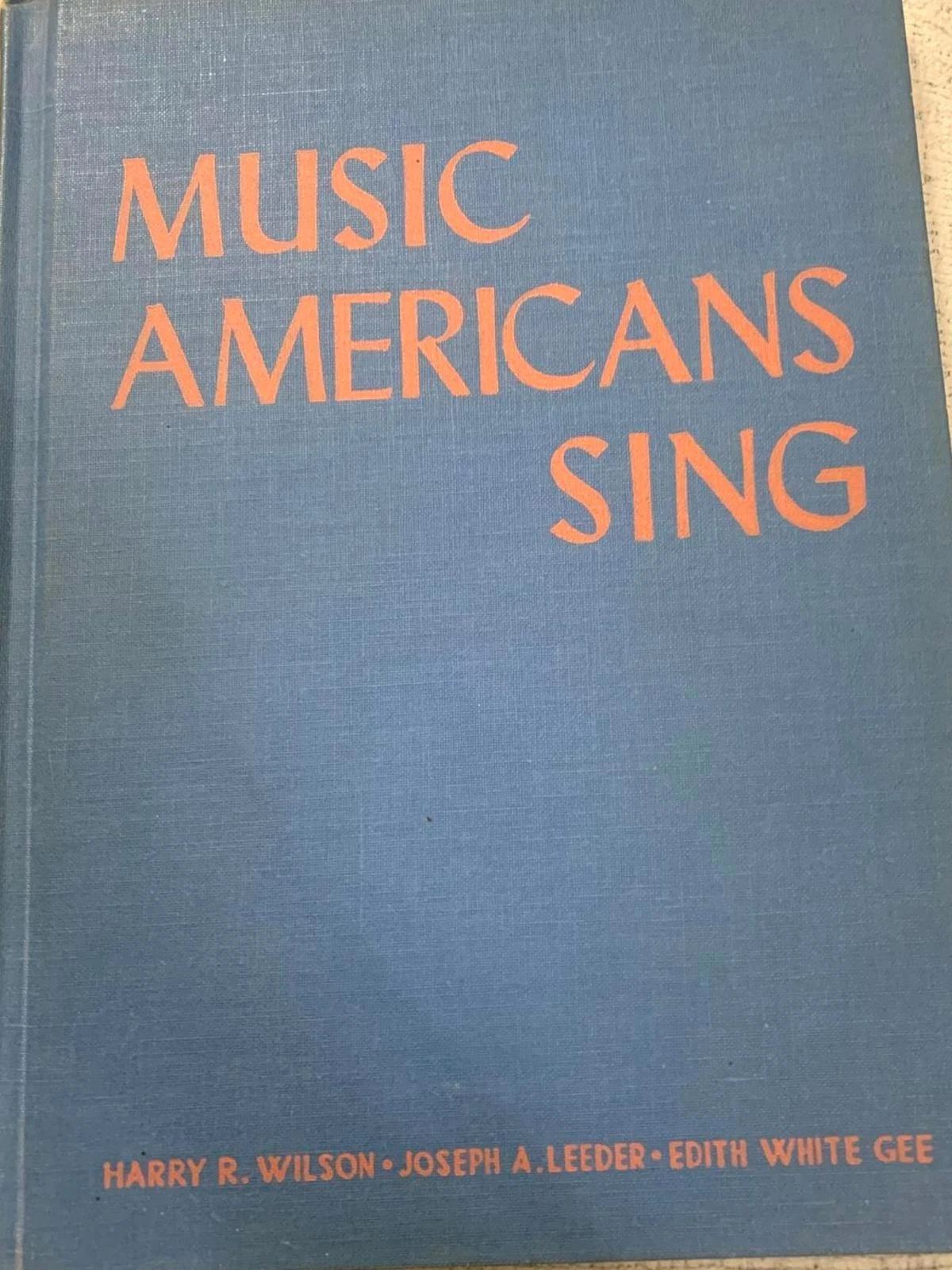 &quot;Music Americans Sing&quot;  - $276.52 MXN